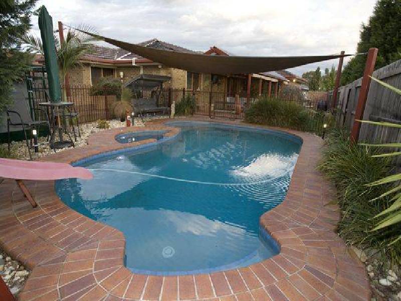 50 Willow Avenue, Rowville VIC 3178