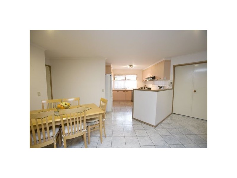 325 Dandelion Drive, Rowville VIC 3178