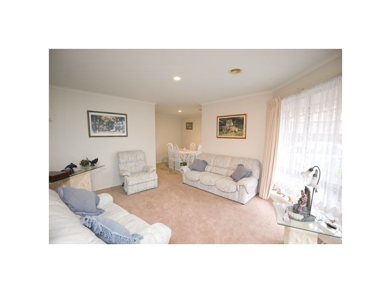 10 Kilcunda Drive, Rowville VIC 3178