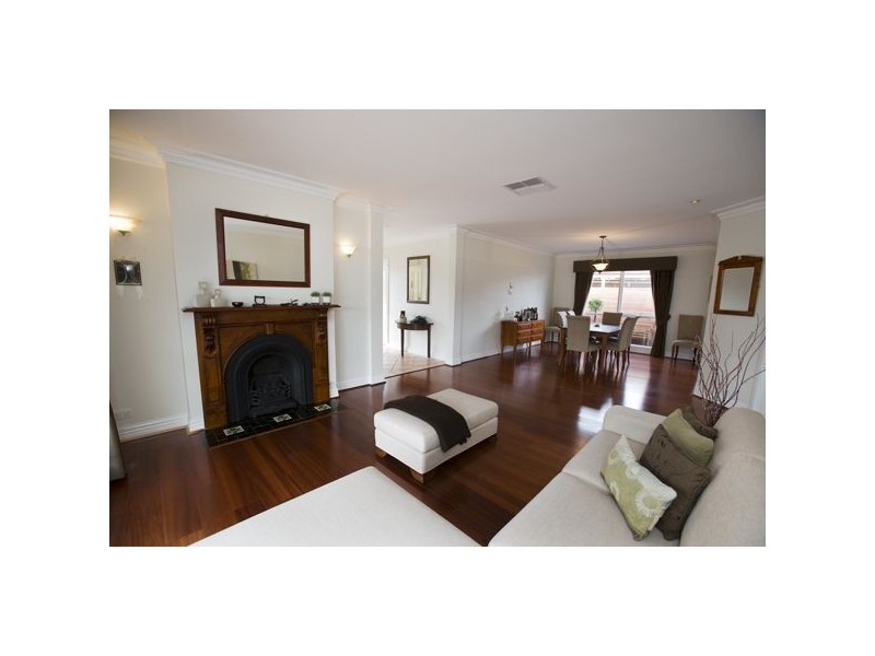 13 Hampden Court, Rowville VIC 3178