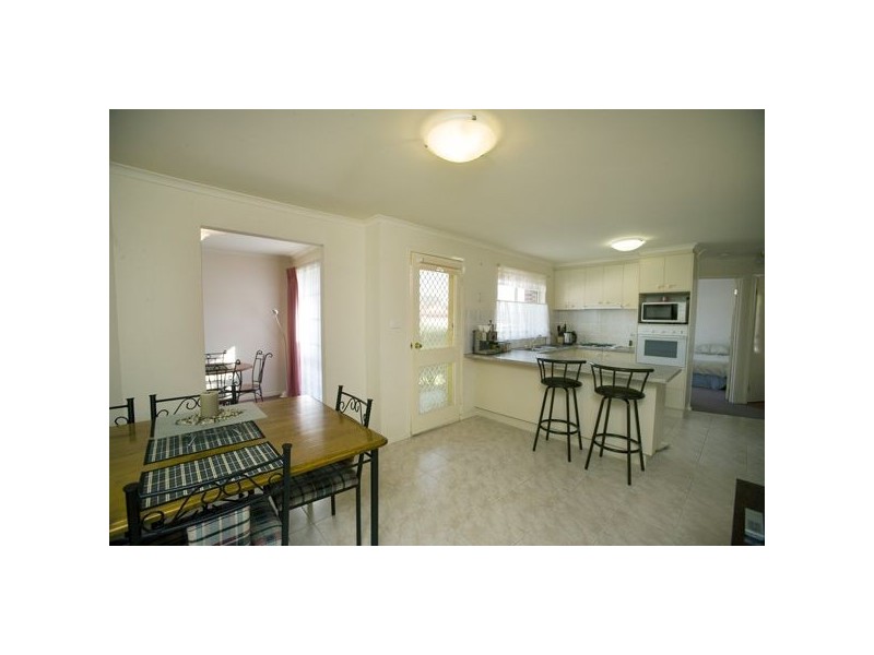 3 Quail Way, Rowville VIC 3178