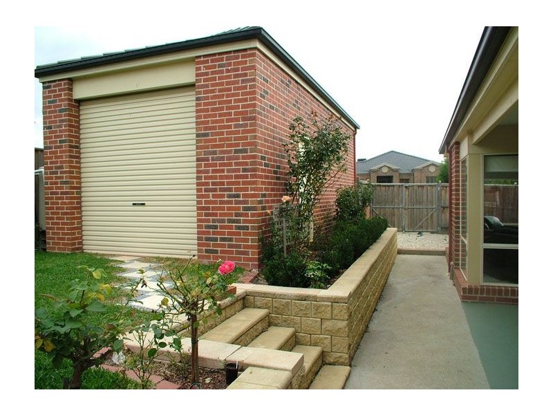 123 Fairway Drive, Rowville VIC 3178