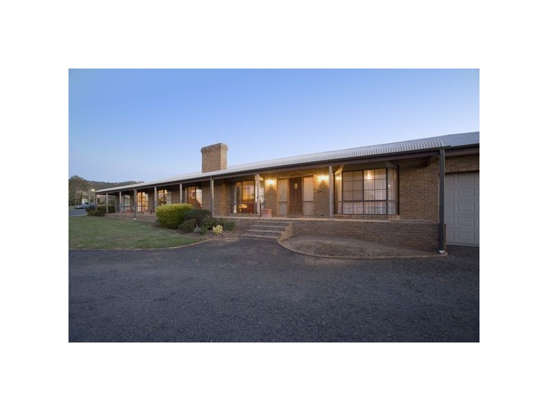 341 Dandelion Drive, Rowville VIC 3178