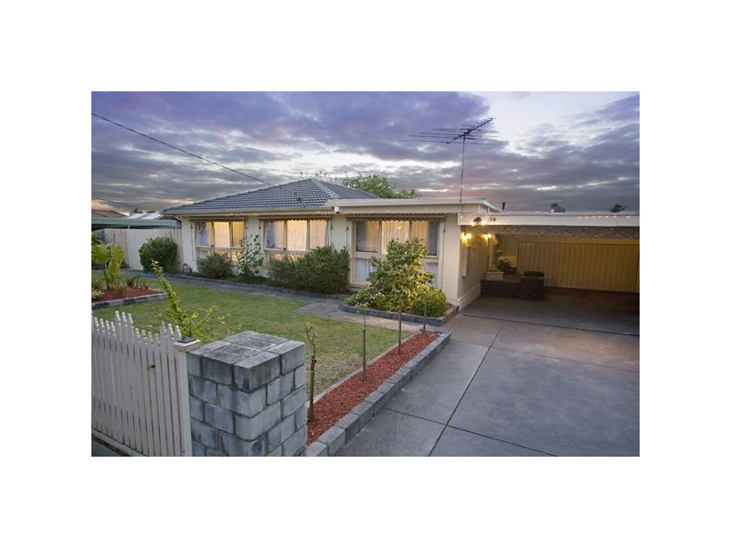 38 Denver Crescent, Rowville VIC 3178