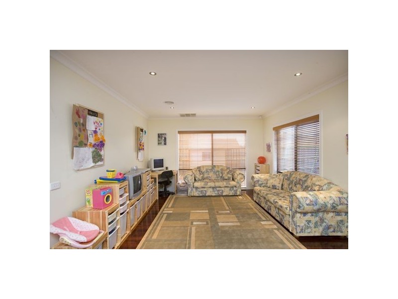 79 Langhorne Crescent, Rowville VIC 3178