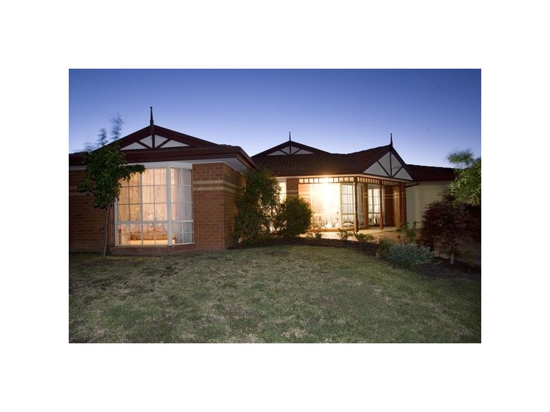 1 Greenview Court, Rowville VIC 3178