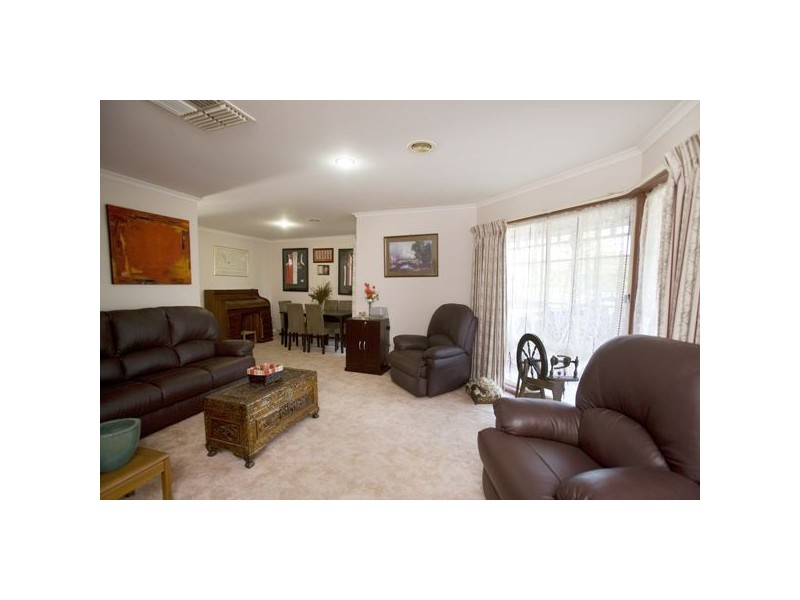 1 Greenview Court, Rowville VIC 3178