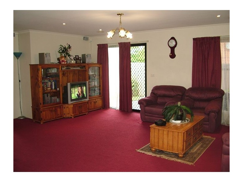 4 Lucy Hill Rise, Rowville VIC 3178