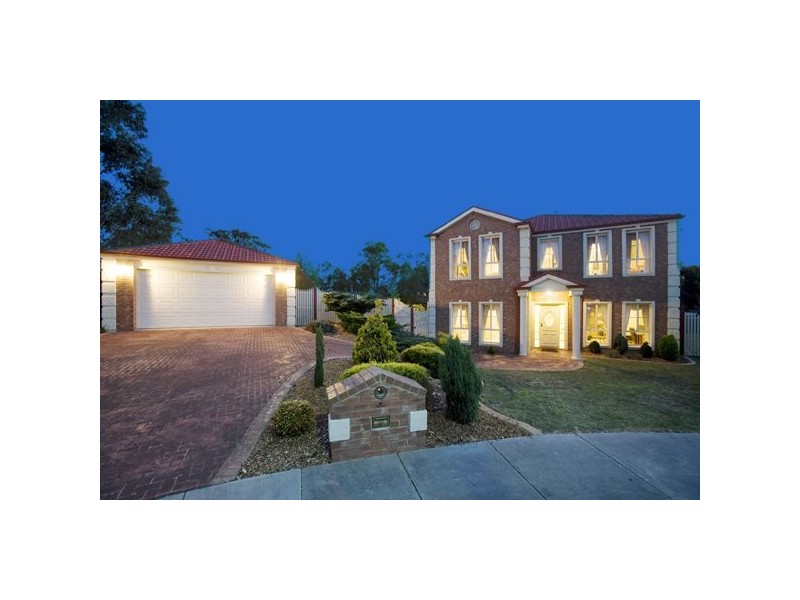 8 Miramah Close, Rowville VIC 3178