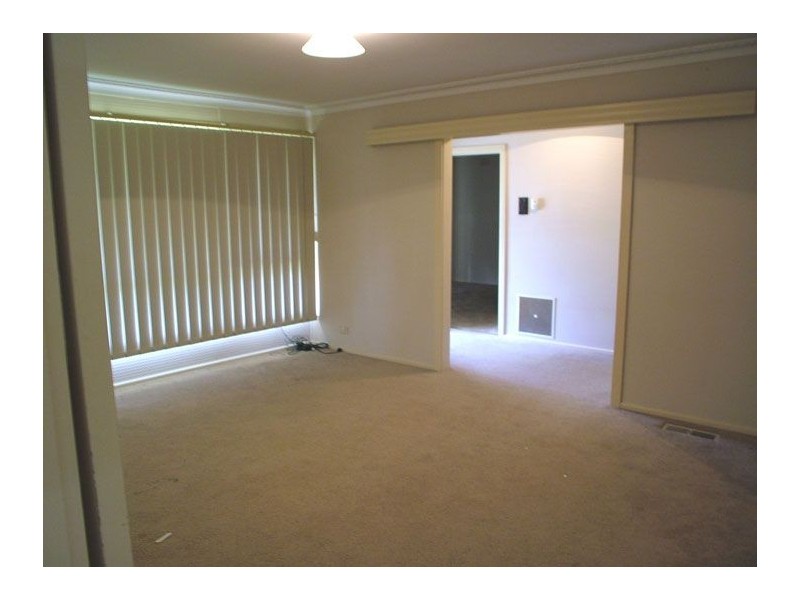 25 St Clair Road, Wantirna South VIC 3152