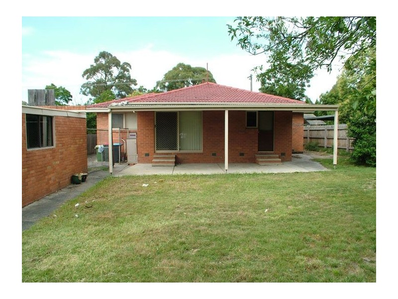 25 St Clair Road, Wantirna South VIC 3152