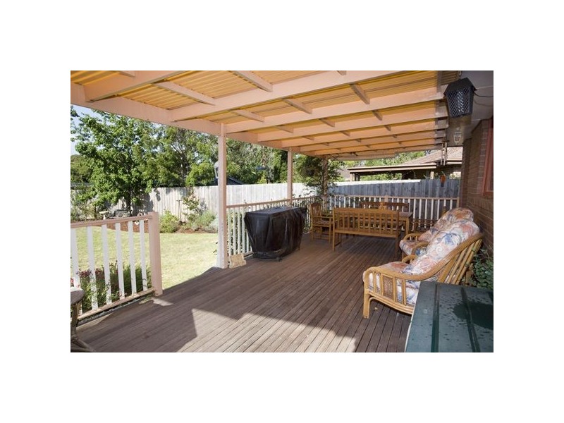 6 Fourth Avenue, Rowville VIC 3178
