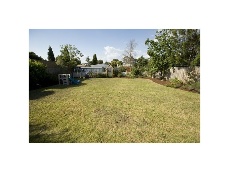 6 Fourth Avenue, Rowville VIC 3178