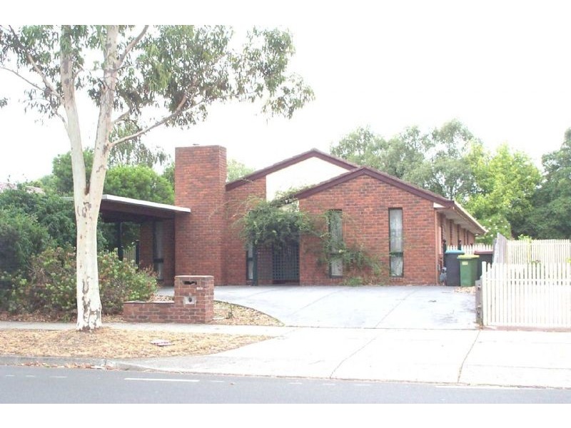 108 Dandelion Drive, Rowville VIC 3178