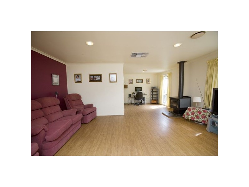 71 Kellbourne Drive, Rowville VIC 3178
