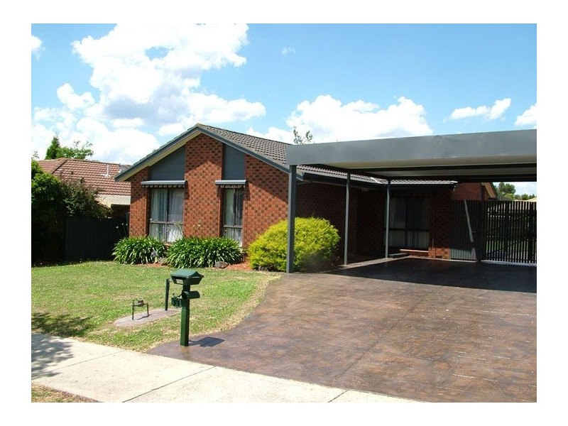 33 Cardinia Way, Rowville VIC 3178