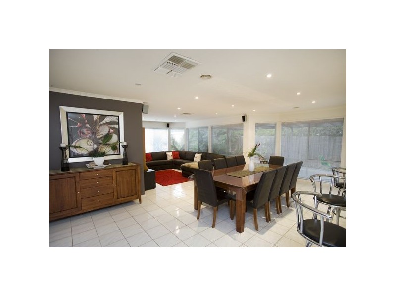 60 Shearer Drive, Rowville VIC 3178