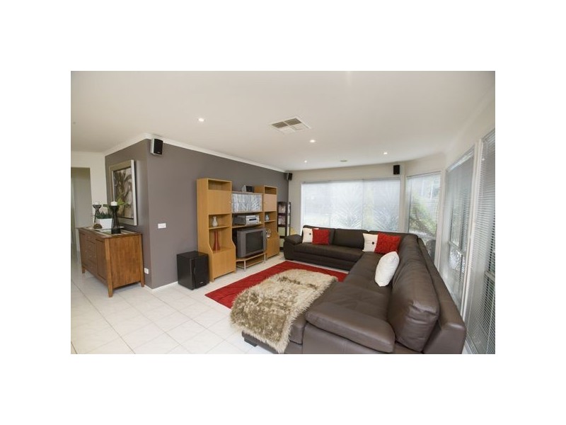 60 Shearer Drive, Rowville VIC 3178