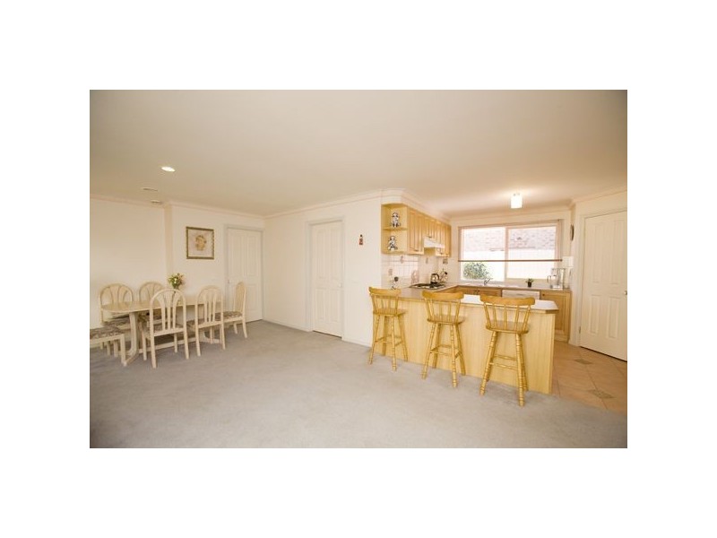 41 Fairway Drive, Rowville VIC 3178