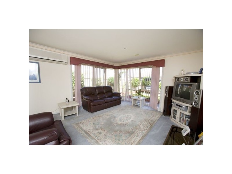 41 Fairway Drive, Rowville VIC 3178