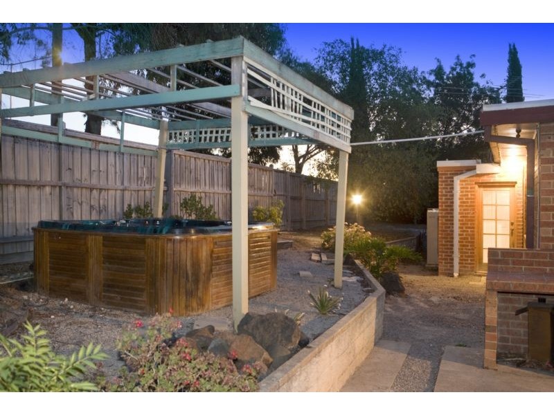 29 Balladonia Road, Rowville VIC 3178