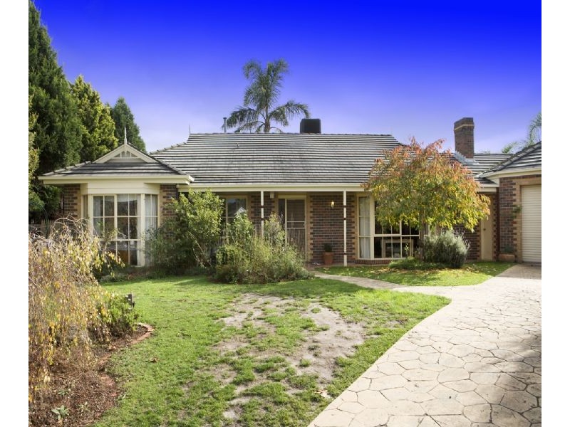 5 St Helena Place, Rowville VIC 3178