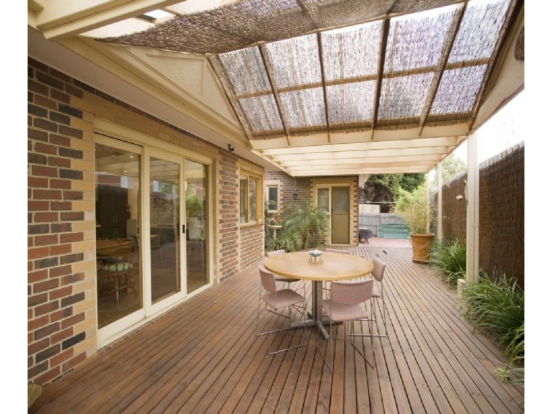 5 St Helena Place, Rowville VIC 3178