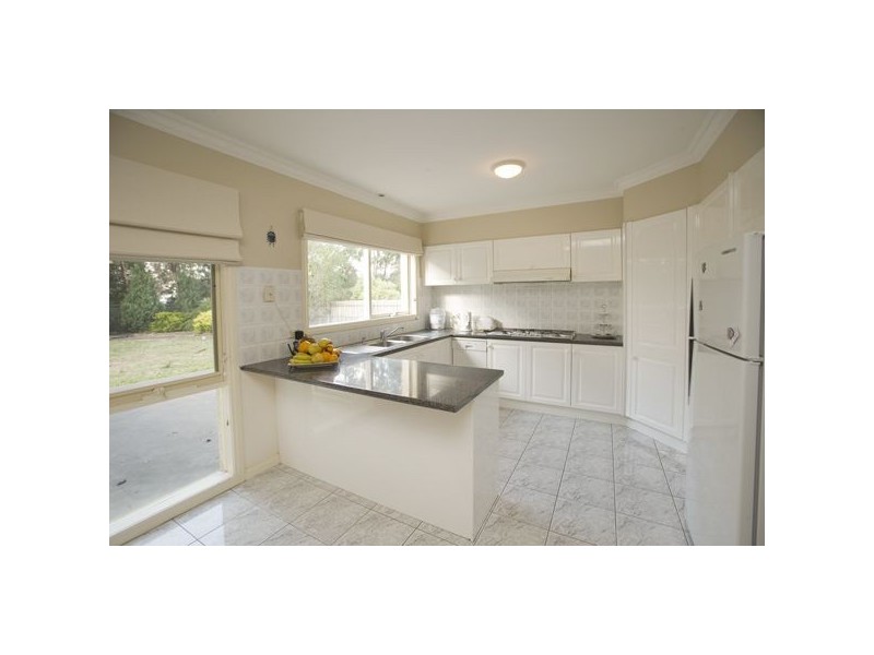 19 Cairn Curren Close, Rowville VIC 3178