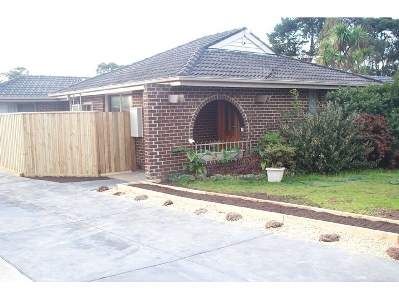 1/13 Dumfries Way, Wantirna VIC 3152