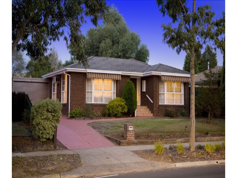 70 Dandelion Drive, Rowville VIC 3178