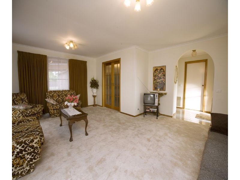 70 Dandelion Drive, Rowville VIC 3178