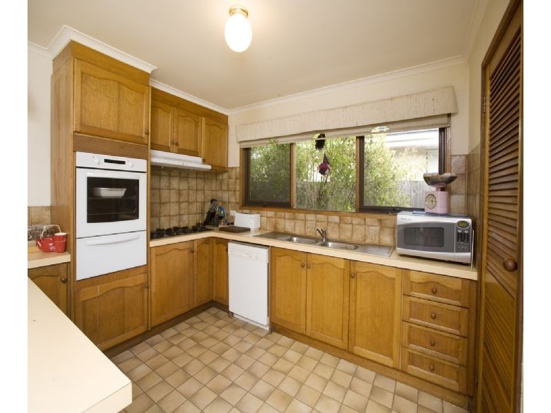 45 Ponsford Avenue, Wantirna South VIC 3152