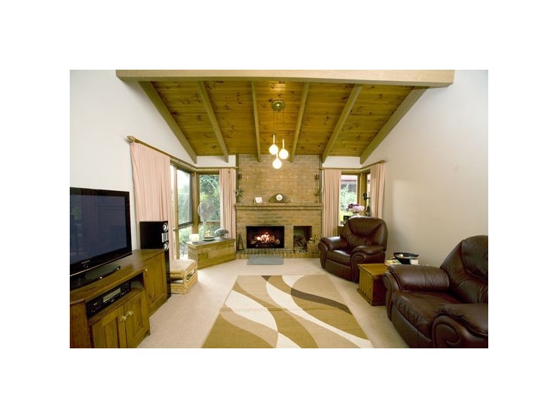 45 Ponsford Avenue, Wantirna South VIC 3152