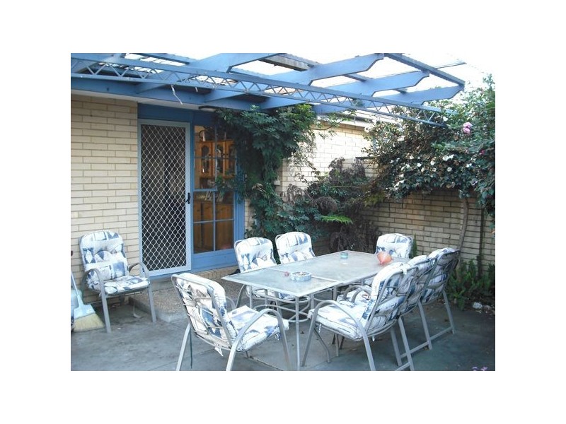 9 Laura Road, Knoxfield VIC 3180