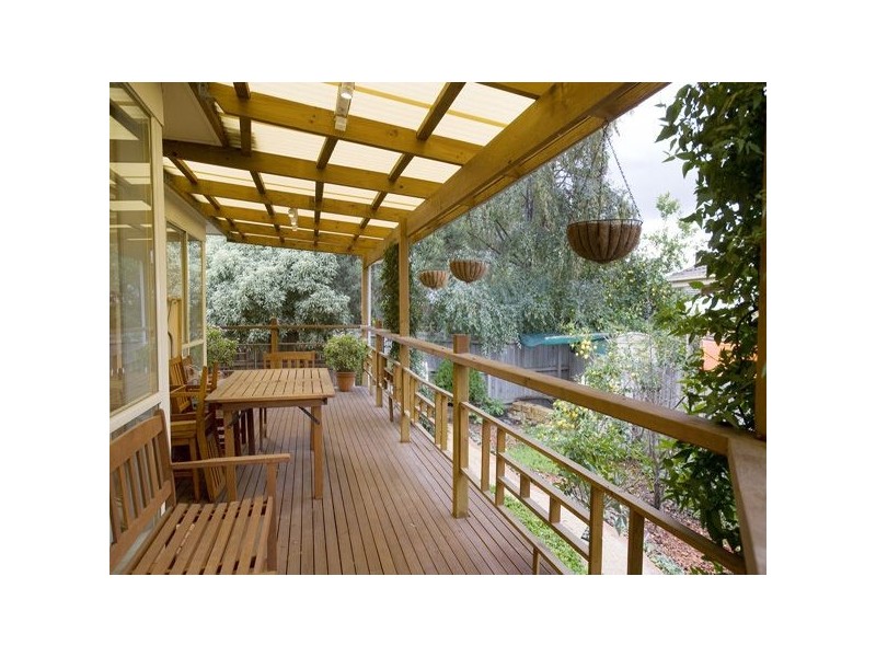 5 Buckingham Drive, Rowville VIC 3178