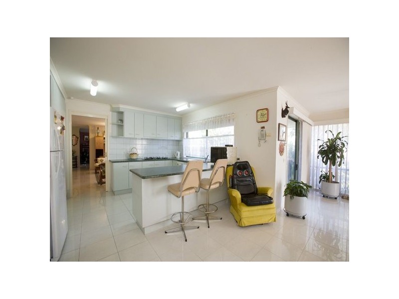 1 Whitecliffe Drive, Rowville VIC 3178