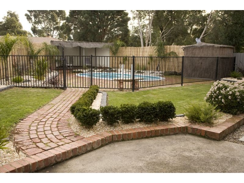 17 Tali Karng Close, Rowville VIC 3178