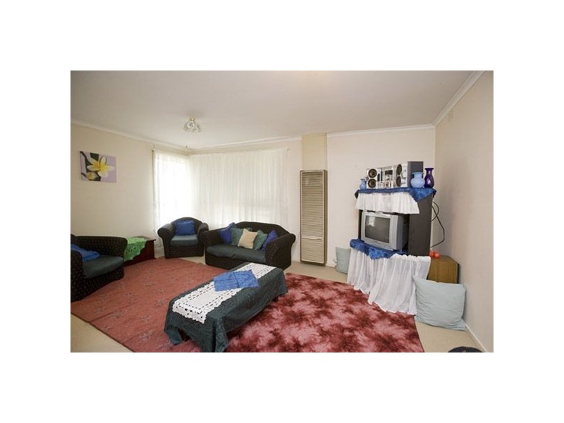 15 Anne Road, Knoxfield VIC 3180