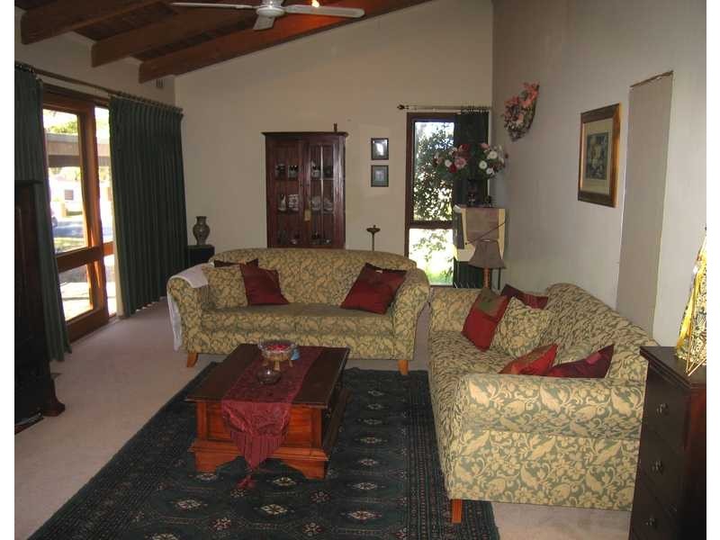 14 Powlett Street, Sunbury VIC 3429