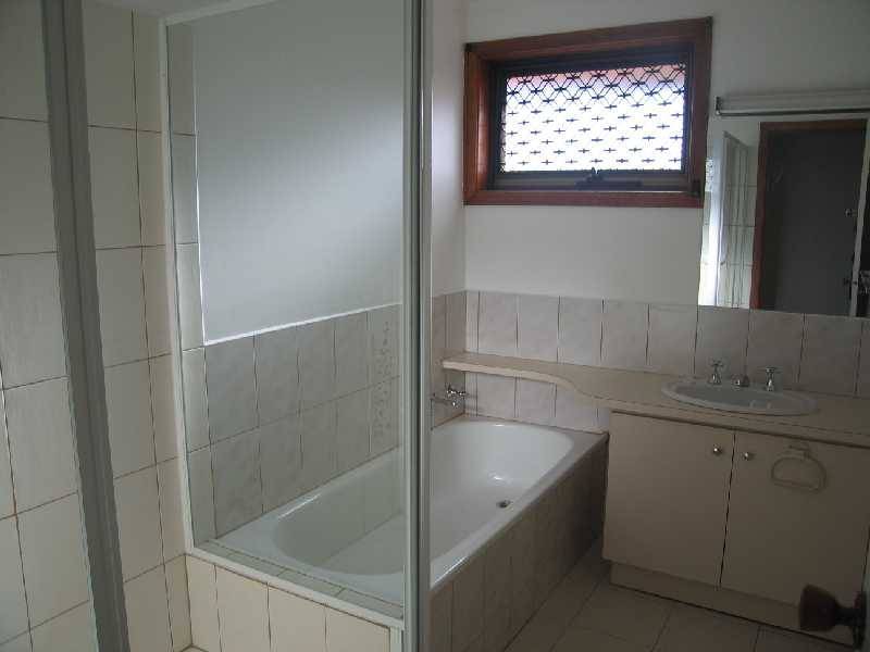 Unit 4/2 Cornish Street, Sunbury VIC 3429