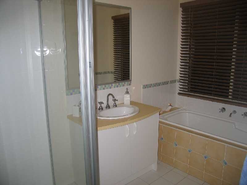 20 Paperbark Avenue, Sunbury VIC 3429