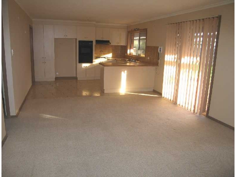 19 Anthony Street, Sunbury VIC 3429