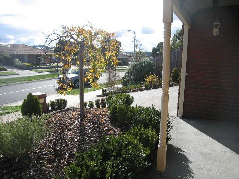 33 Phillip Drive, Sunbury VIC 3429