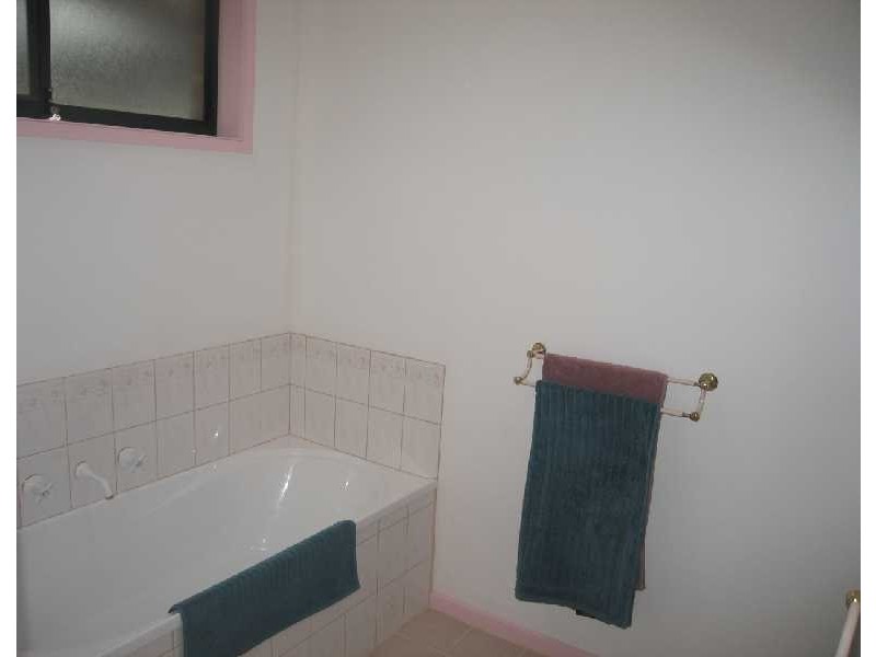 14 Trinity Court, Sunbury VIC 3429