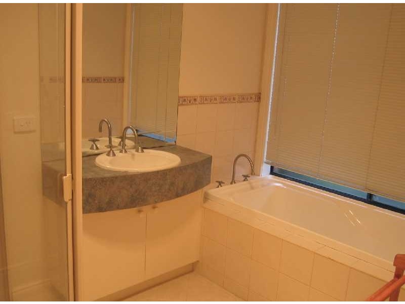 33 Archer Avenue, Sunbury VIC 3429