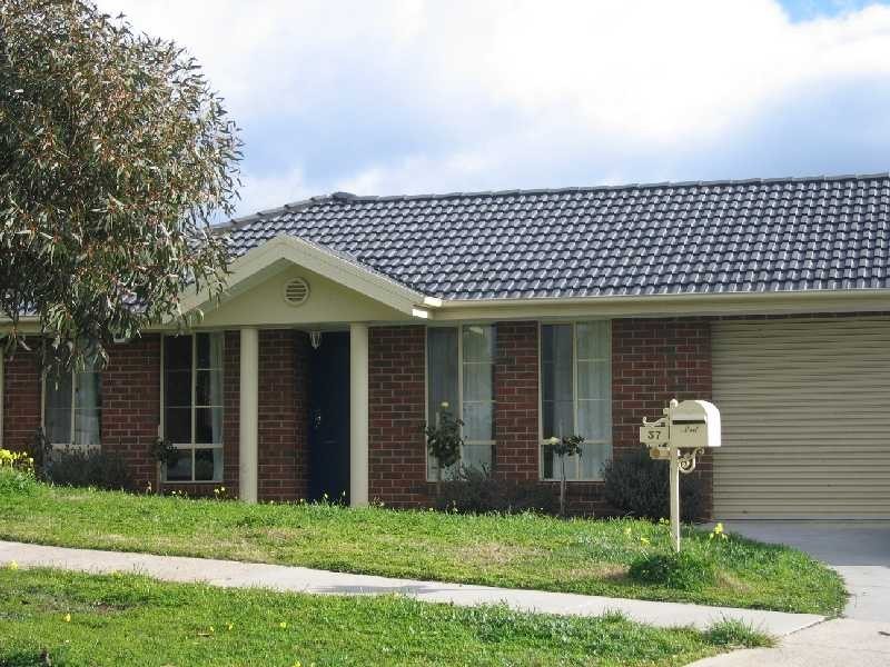 37 Parkview Drive, Sunbury VIC 3429