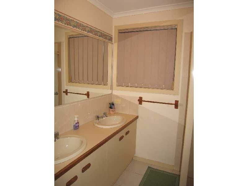 3 Kathryn Court, Sunbury VIC 3429