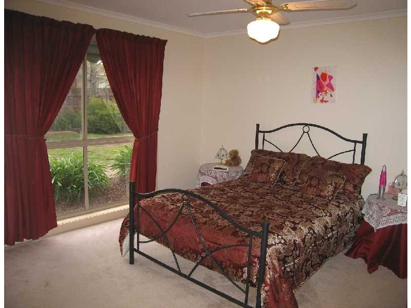 3 Kathryn Court, Sunbury VIC 3429