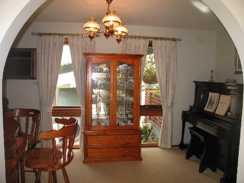 76 Higgins Avenue, Sunbury VIC 3429
