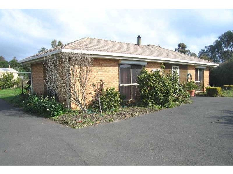 30 Ewing Drive, Romsey VIC 3434